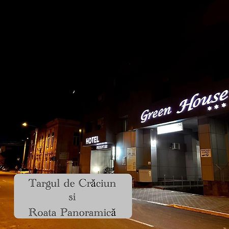 Hotel Green House Крайова Экстерьер фото