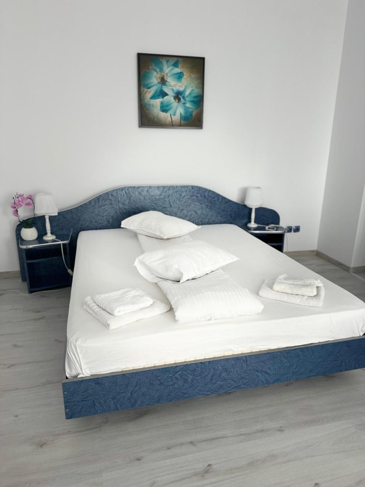 Hotel Green House Крайова Экстерьер фото