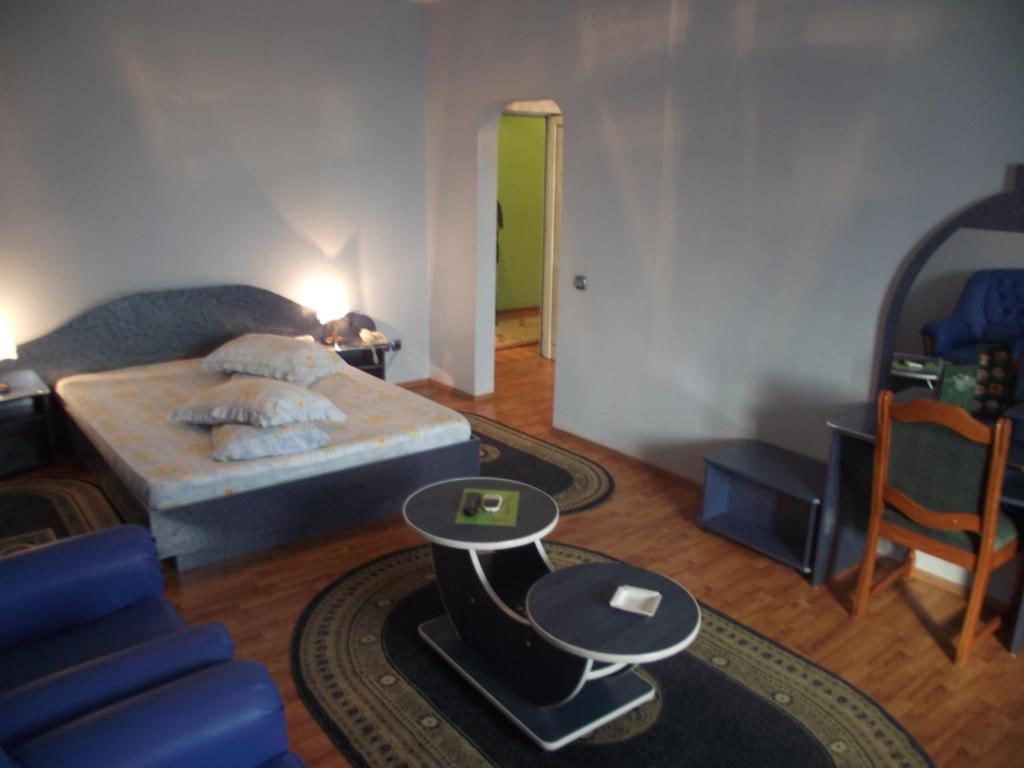 Hotel Green House Крайова Номер фото