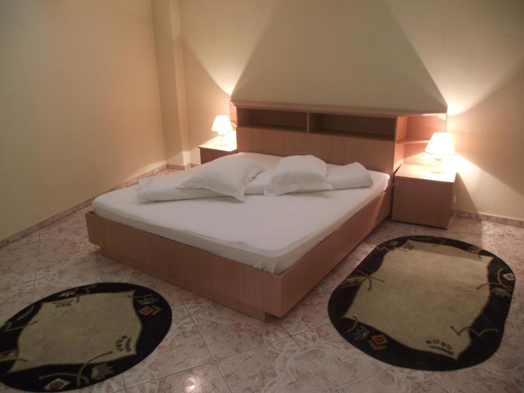 Hotel Green House Крайова Номер фото